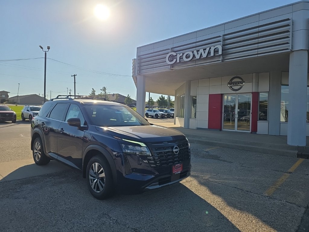 2026 Nissan Pathfinder SL SUV