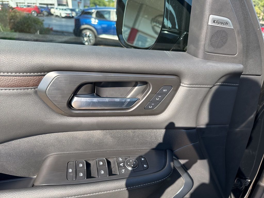 2025 Nissan Armada Platinum Reserve - Photo 13