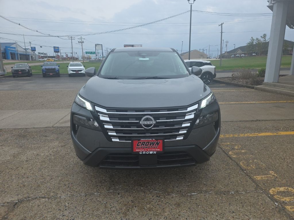 2025 Nissan Rogue SV - Photo 11