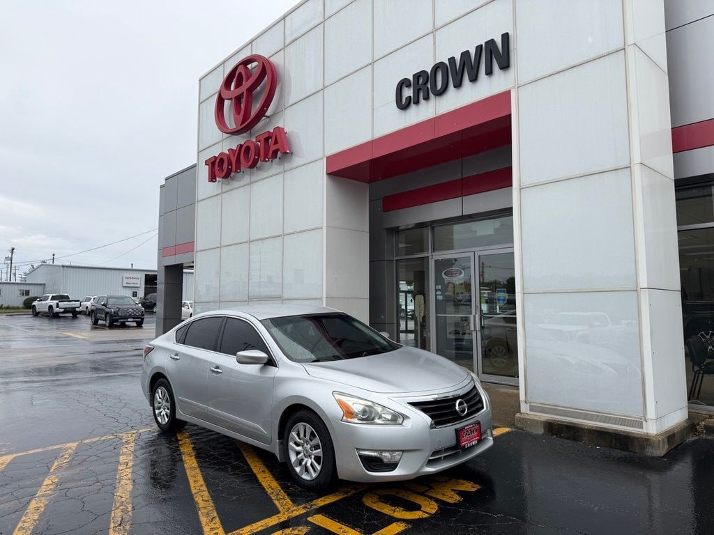 Used 2014 Nissan Altima 2.5 S Sedan
