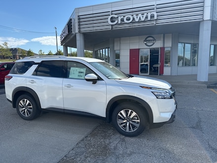 2025 Nissan Pathfinder SL SUV