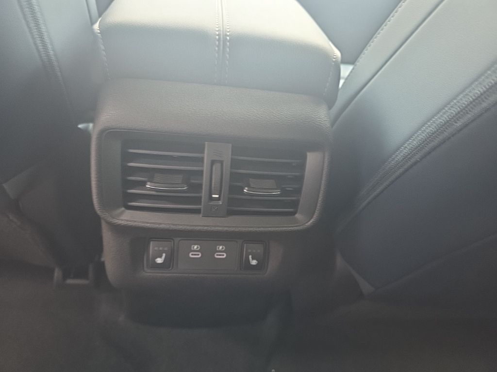 2026 Nissan Murano Platinum - Photo 14