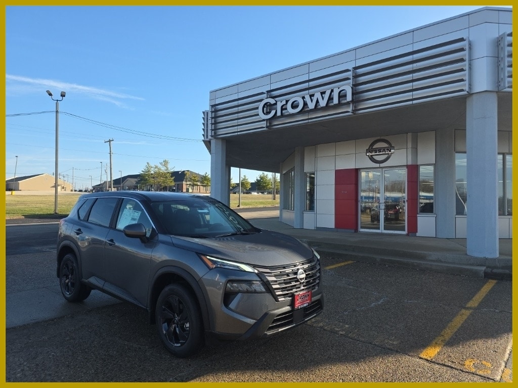 2026 Nissan Rogue SV's photo