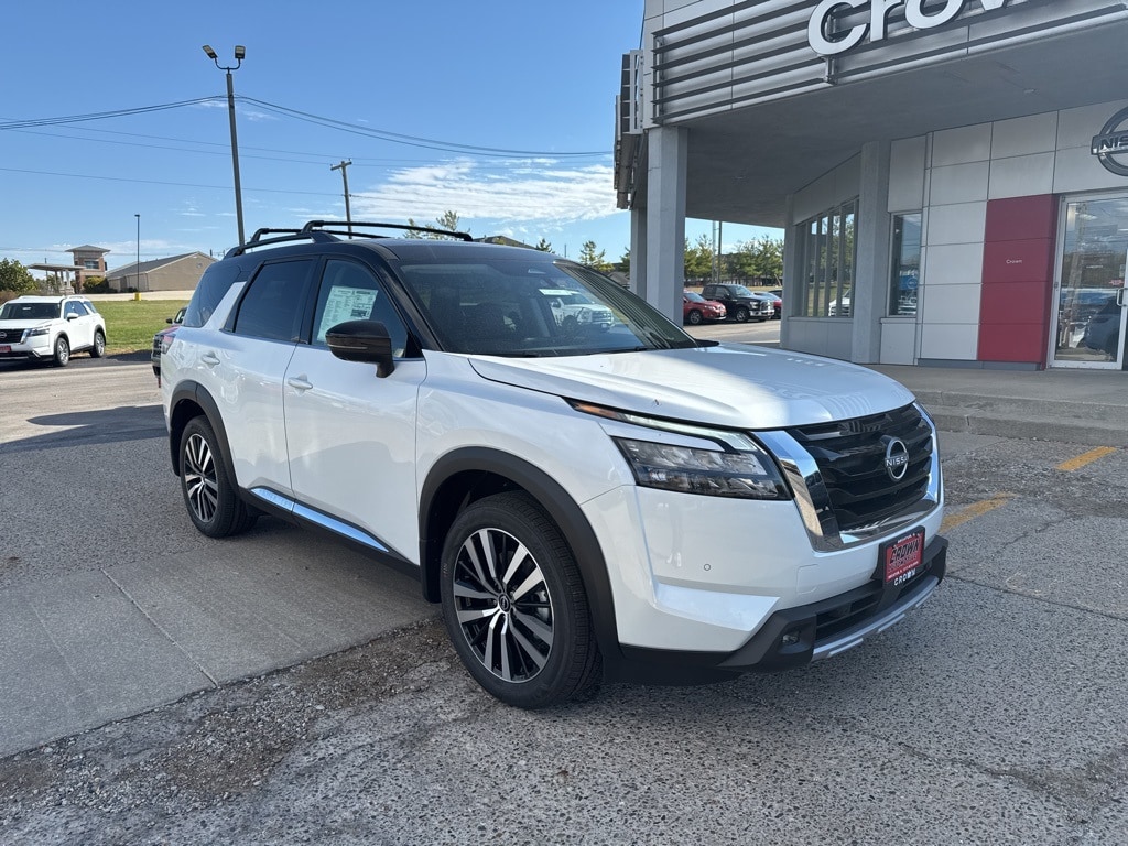 New 2025 Nissan Pathfinder Platinum SUV
