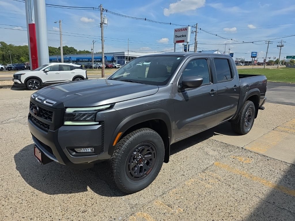 2025 Nissan Frontier PRO-4X - Photo 9
