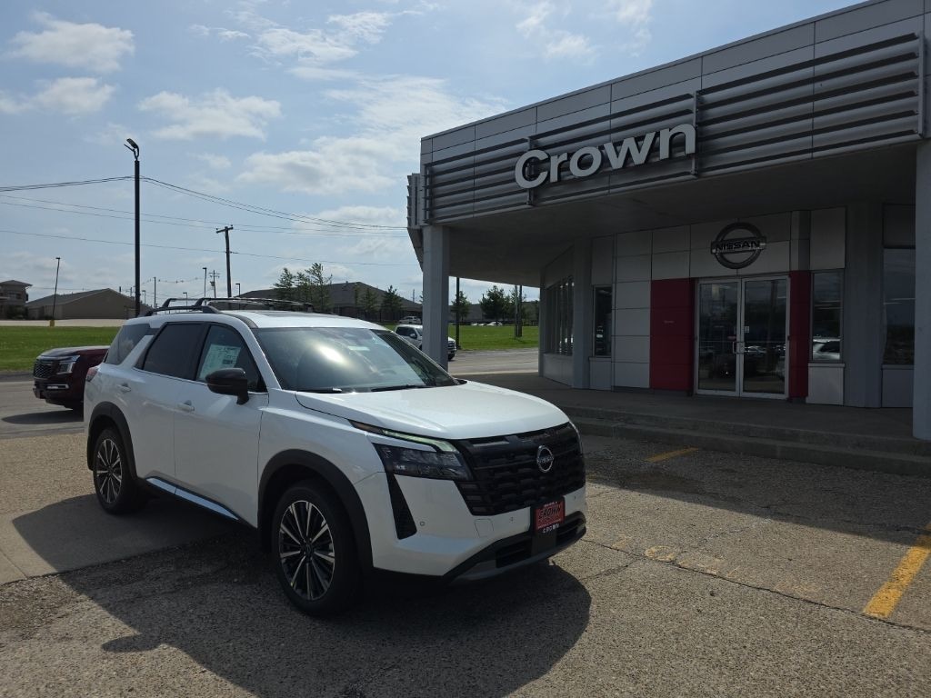 New 2026 Nissan Pathfinder Platinum SUV