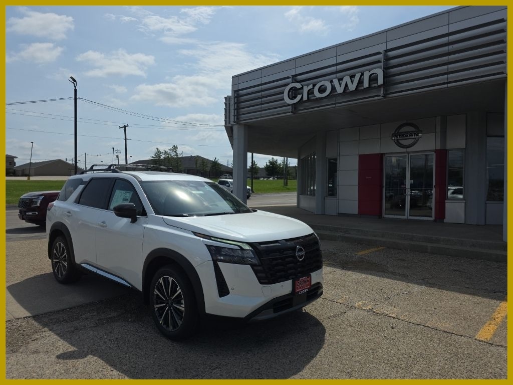 New 2026 Nissan Pathfinder Platinum SUV