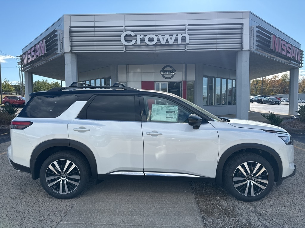 New 2025 Nissan Pathfinder Platinum SUV