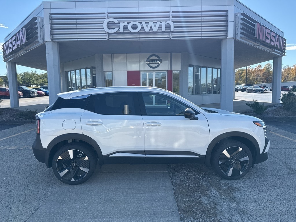 New 2026 Nissan Kicks SR SUV