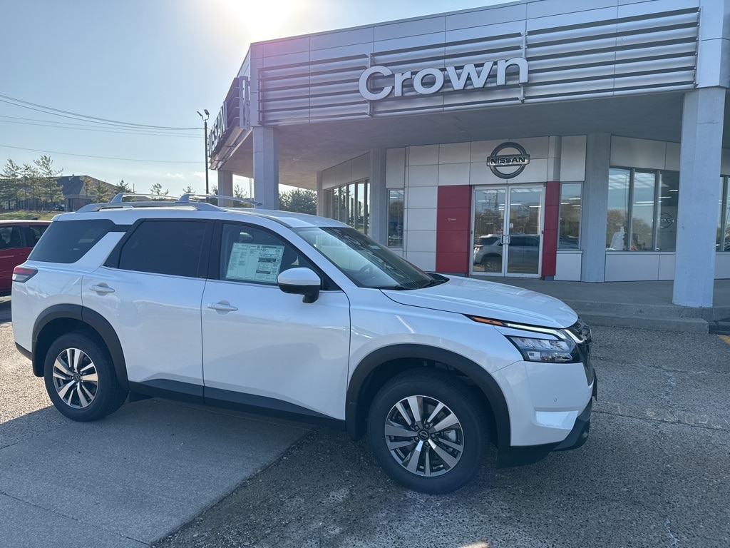 New 2025 Nissan Pathfinder SL SUV