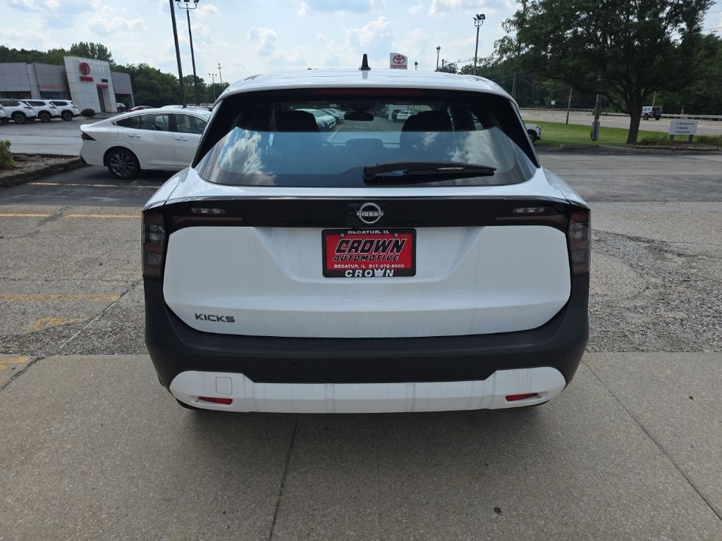 2026 Nissan KICKS S - Photo 4