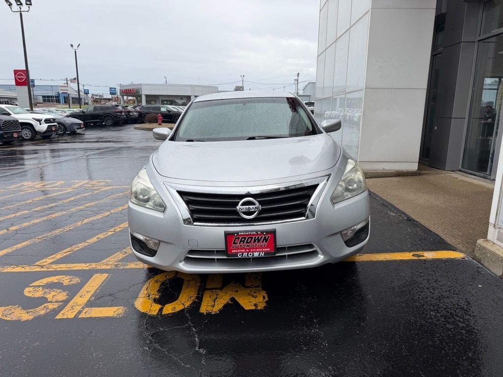 Used 2014 Nissan Altima 2.5 S Sedan