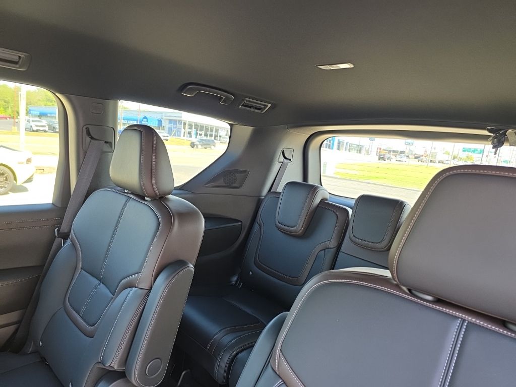 2026 Nissan Armada SL - Photo 14