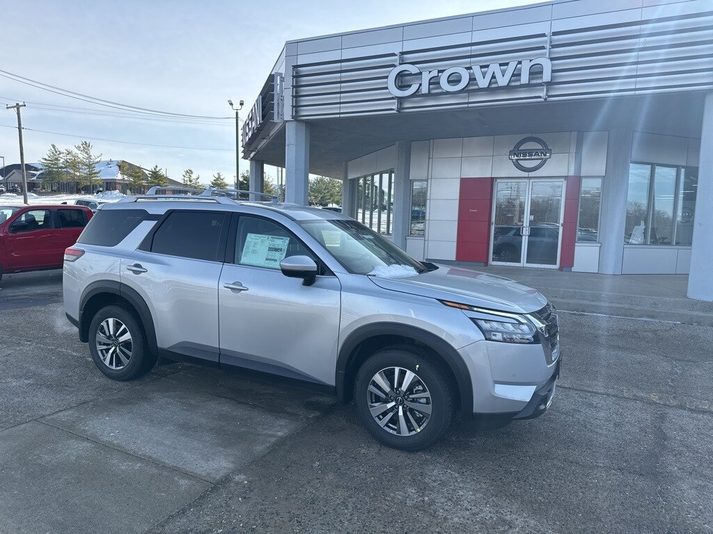 New 2025 Nissan Pathfinder SL SUV