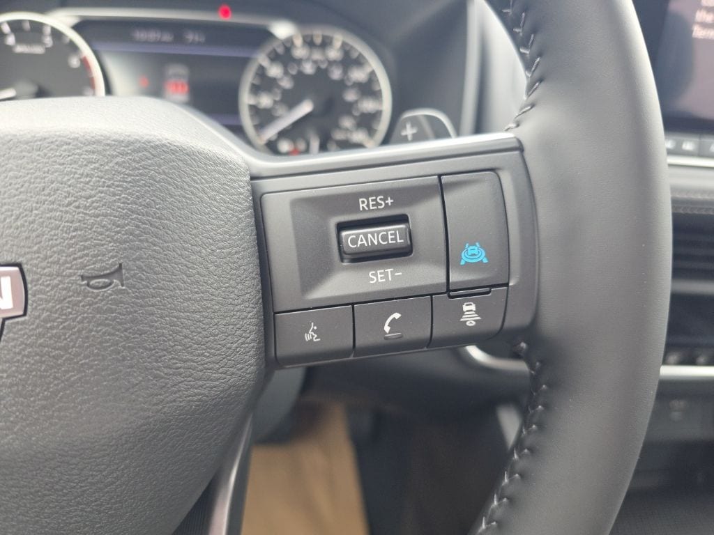 2025 Nissan Rogue SV - Photo 22