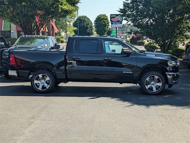 2025 Ram 1500 Tradesman photo 2