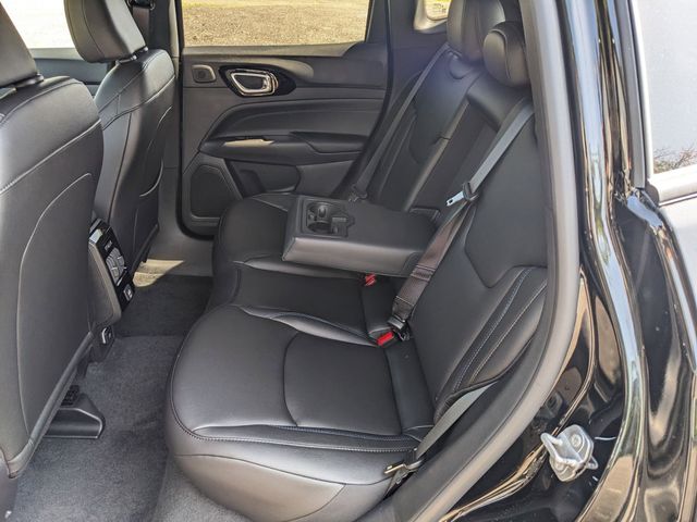 2025 Jeep Compass Limited - Photo 11