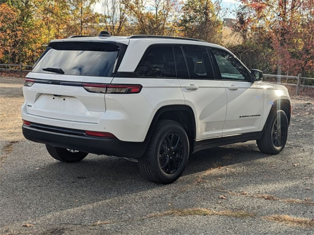 New 2025 Jeep Grand Cherokee ALTITUDE X 4X4 Sport Utility