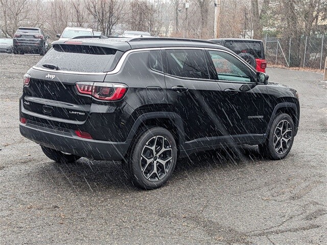 2025 Jeep Compass Limited photo 3