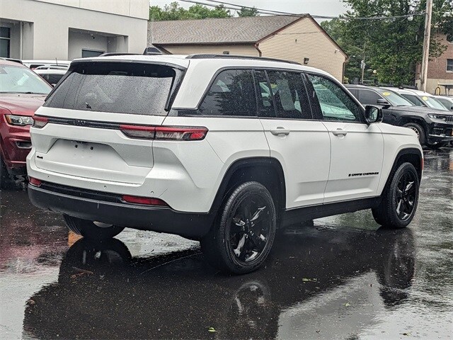 2023 Jeep Grand Cherokee Altitude X photo 3