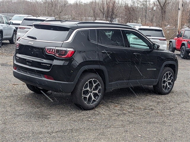 2025 Jeep Compass Limited photo 3
