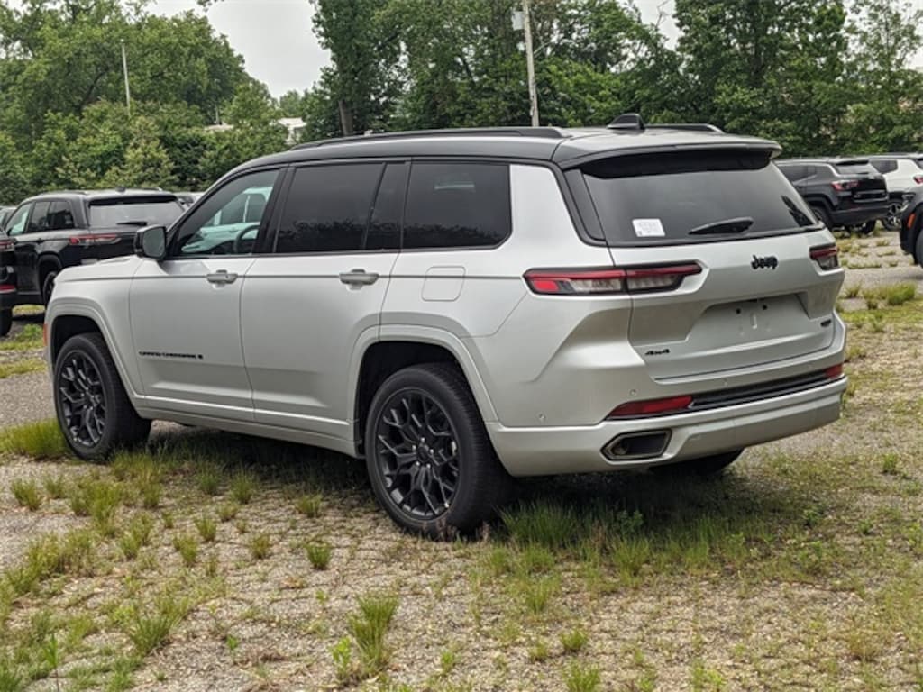 New 2025 Jeep Grand Cherokee L SUMMIT RESERVE 4X4 Sport Utility