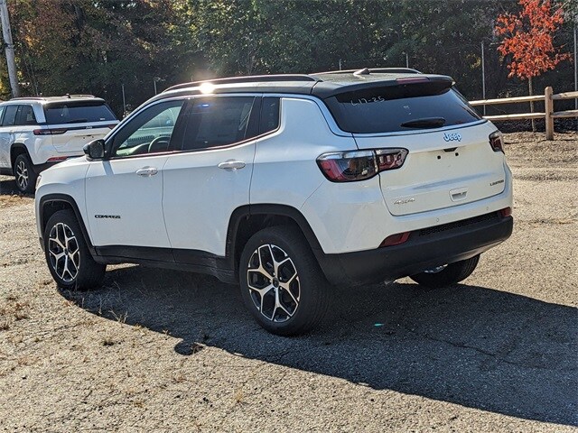 2025 Jeep Compass Limited photo 4
