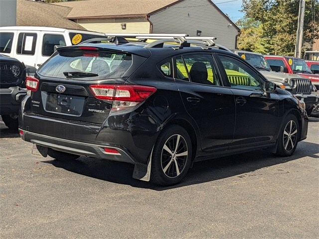 2019 Subaru Impreza 2.0i Premium photo 3
