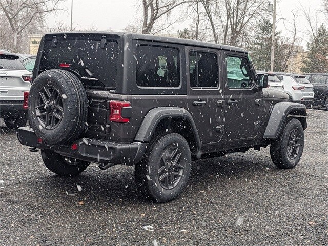 2025 Jeep Wrangler Sport S photo 3