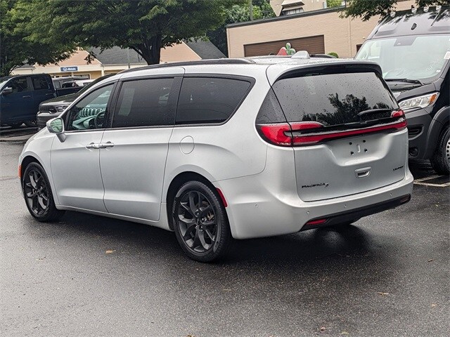 2022 Chrysler Pacifica Limited photo 4