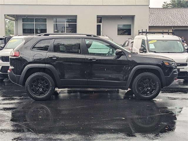 Used 2022 Jeep Cherokee Trailhawk with VIN 1C4PJMBX9ND513390 for sale in Milford, CT