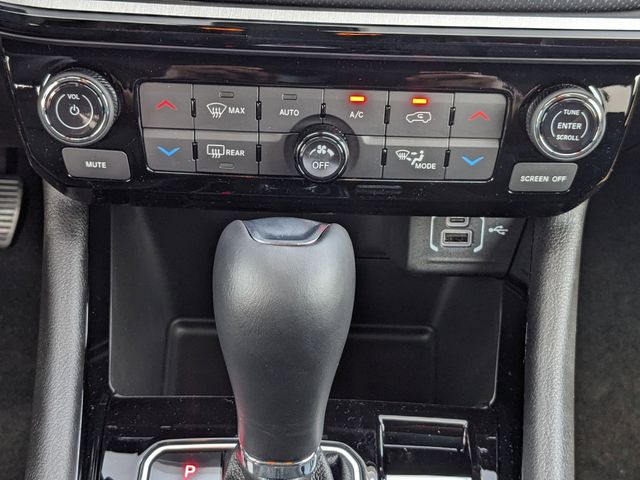 2025 Jeep Compass Limited - Photo 16