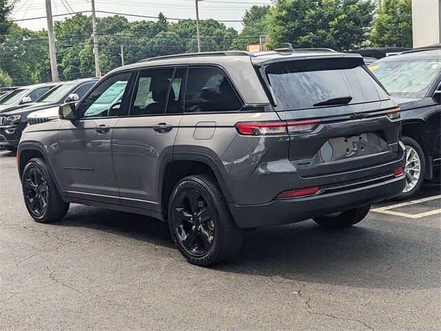 2023 Jeep Grand Cherokee Altitude photo 4