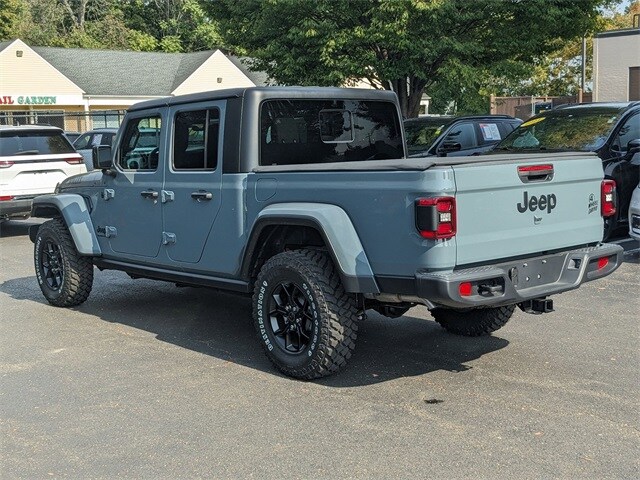 2024 Jeep Gladiator Willys photo 4
