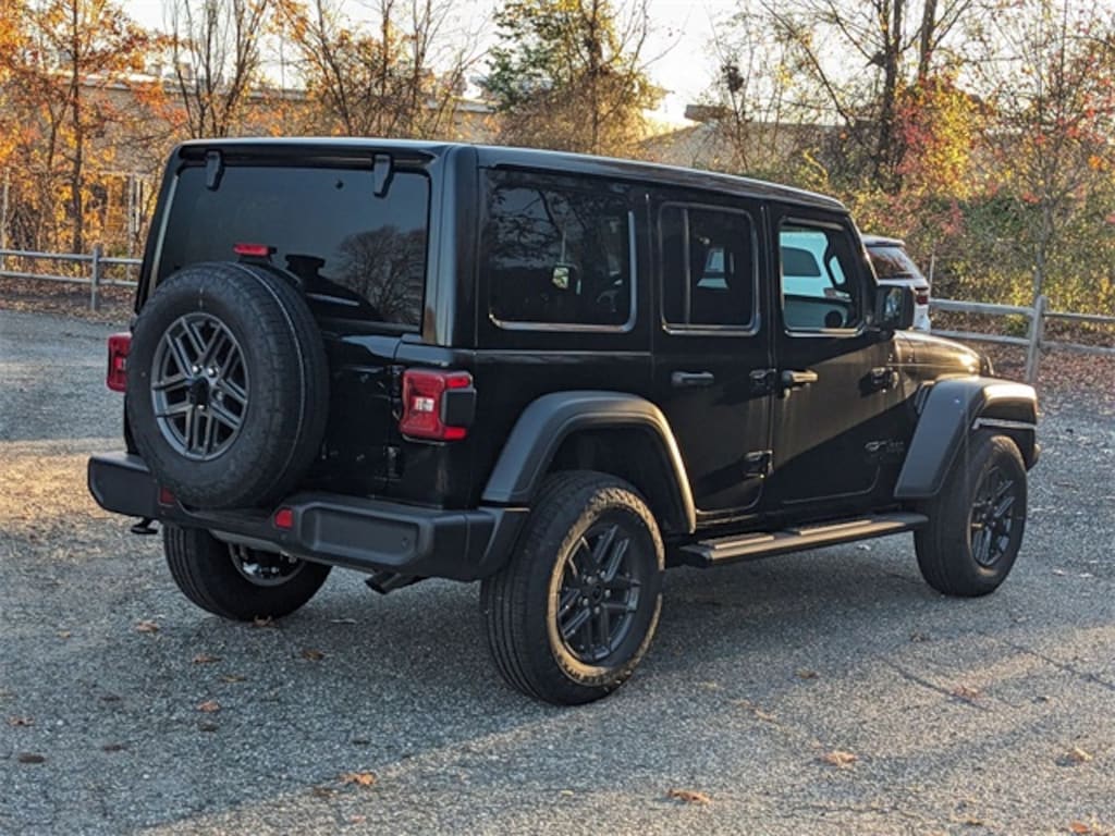 New 2026 Jeep Wrangler 4-DOOR SPORT S Sport Utility