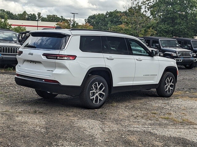 2024 Jeep Grand Cherokee L photo 3