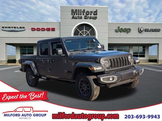 2026 Jeep Gladiator Sport S Auto's photo