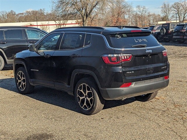 2025 Jeep Compass Limited photo 4