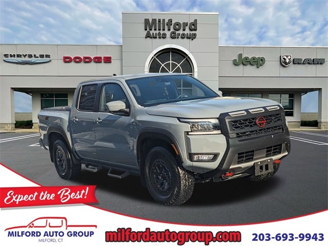 2025 Nissan Frontier PRO-4X's photo