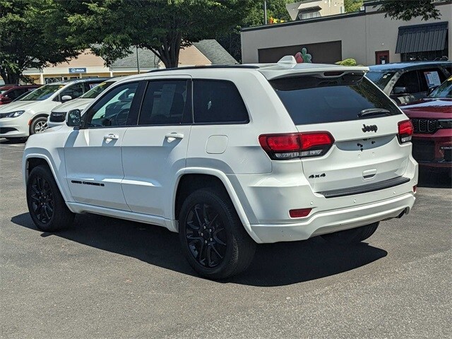 2022 Jeep Cherokee Laredo X photo 3