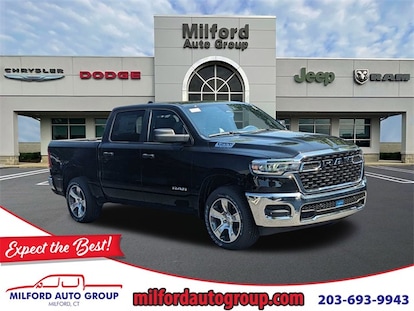 New 2025 Ram 1500 TRADESMAN CREW CAB 4X4 5'7 BOX For
