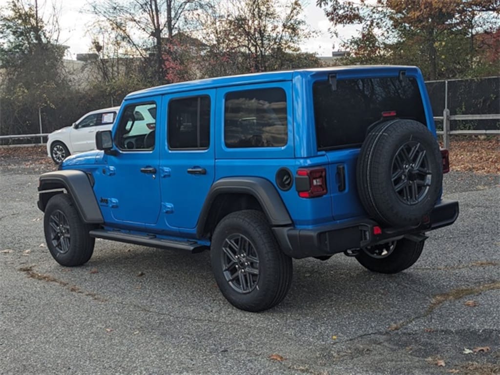 New 2026 Jeep Wrangler 4-DOOR SPORT S Sport Utility
