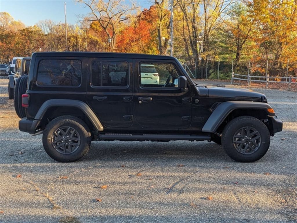 New 2026 Jeep Wrangler 4-DOOR SPORT S Sport Utility