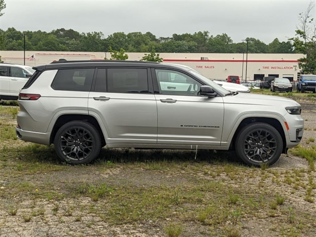New 2025 Jeep Grand Cherokee L SUMMIT RESERVE 4X4 Sport Utility