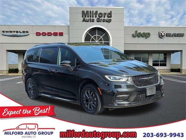 2021 Chrysler Pacifica Touring L