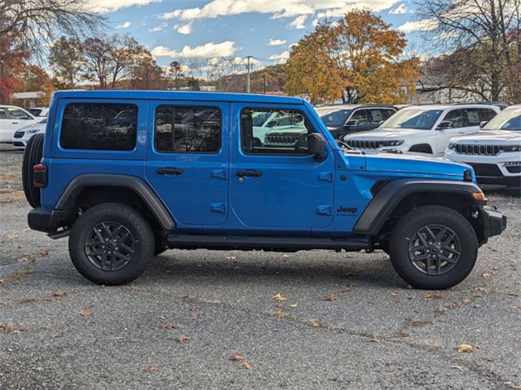 New 2026 Jeep Wrangler 4-DOOR SPORT S Sport Utility