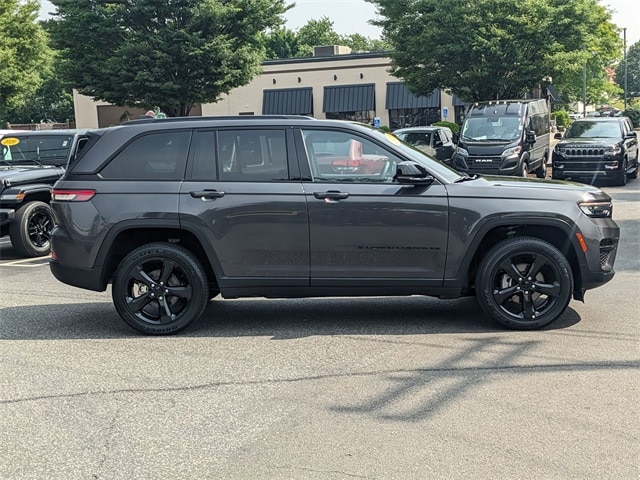 Certified 2023 Jeep Grand Cherokee Altitude with VIN 1C4RJHAG5PC593359 for sale in Milford, CT