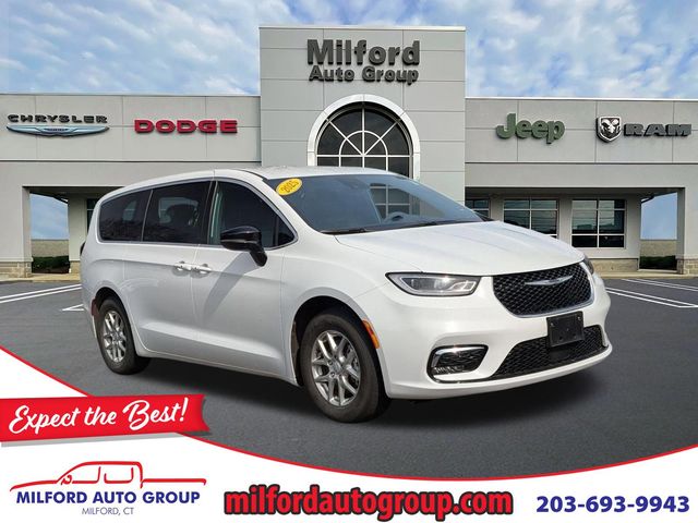 2025 Chrysler Pacifica