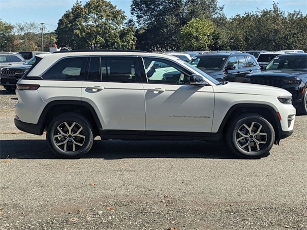 New 2025 Jeep Grand Cherokee LIMITED 4X4 Sport Utility