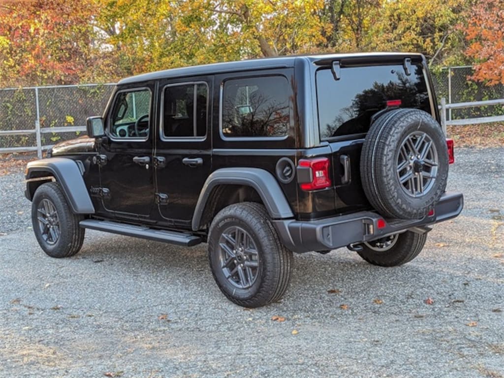 New 2026 Jeep Wrangler 4-DOOR SPORT S Sport Utility